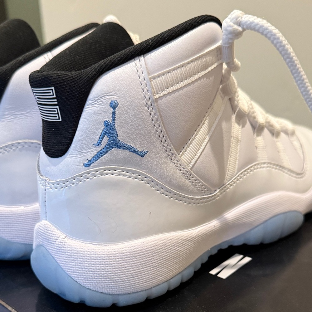 Air Jordan 11 Retro Legend Blue - Picture 6 of 8